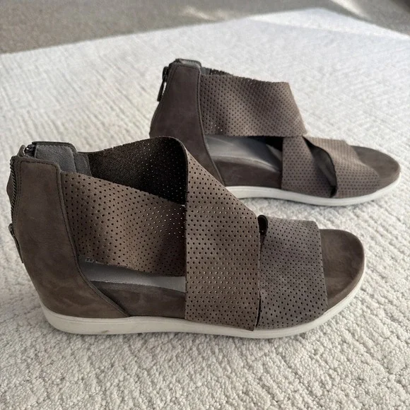 Eileen Fisher Taupe Gray Strap Platform Sandal Shoe Women's 8 Suede Perforated - Picture 6 of 10